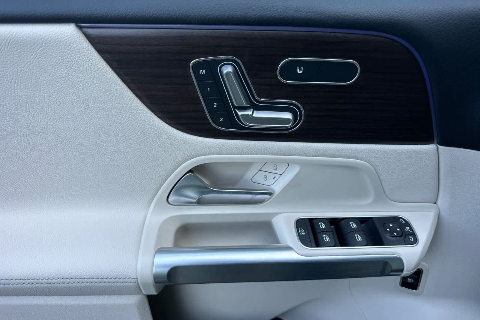 Certified 2026 Mercedes-Benz GLB 250 image 10