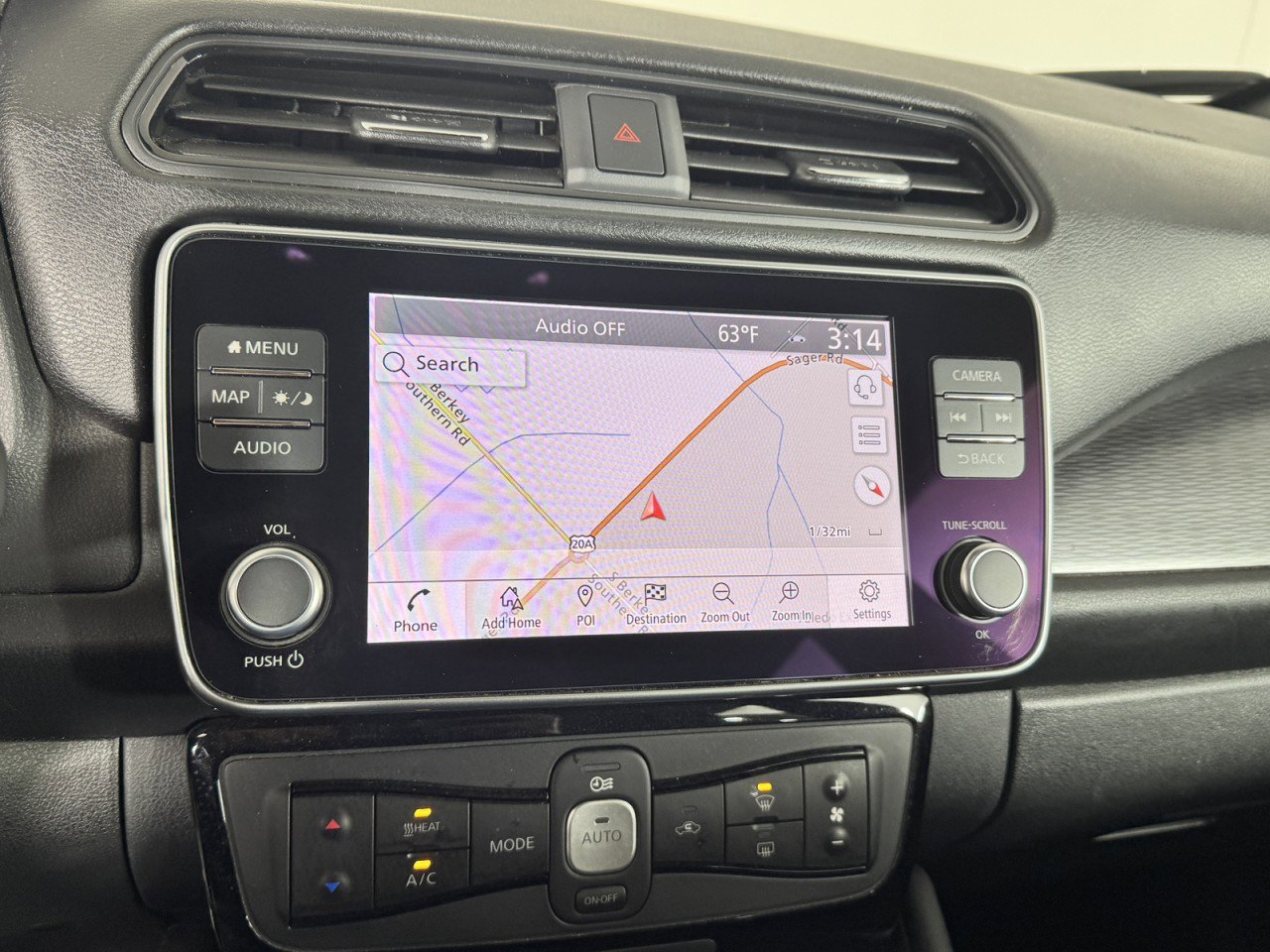 Used 2025 Nissan Leaf SV Plus image 14