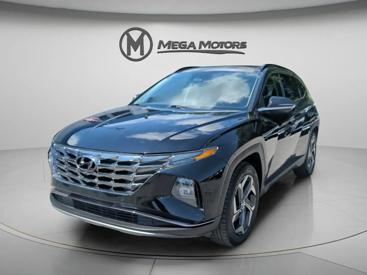 Used 2024 Hyundai Tucson Limited AWD/4WD image 1