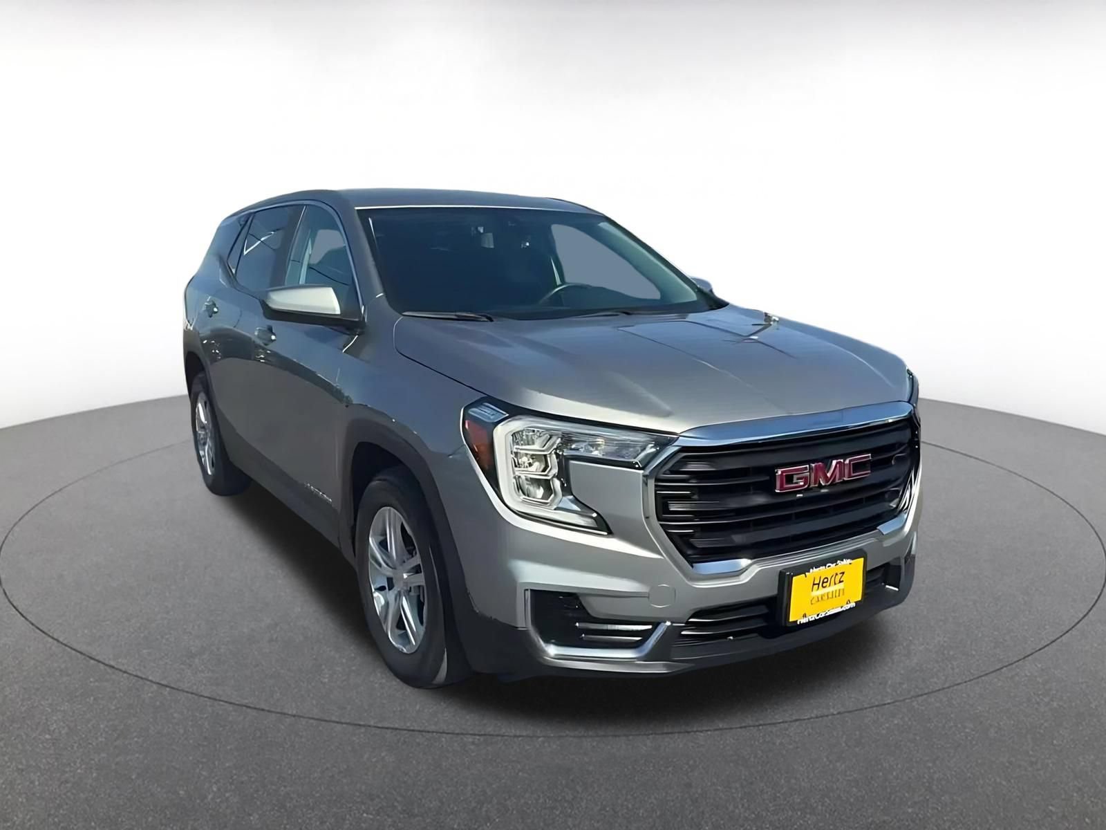 Used 2024 GMC Terrain SLE FWD image 3