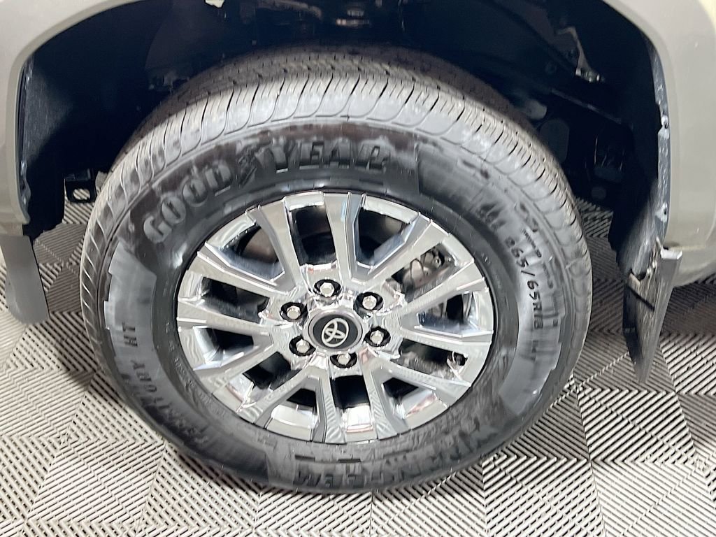 Certified 2025 Toyota Tacoma Limited image 25
