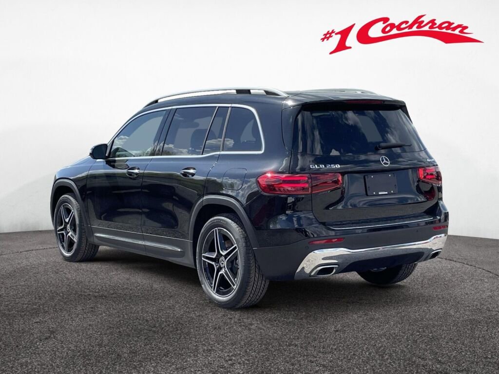 New 2026 Mercedes-Benz GLB 250 4MATIC image 5