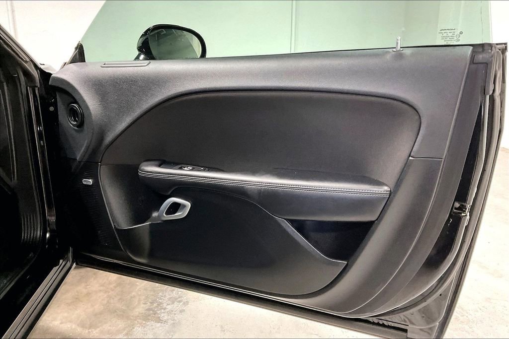 Used 2023 Dodge Challenger SXT w/ Blacktop Package image 22