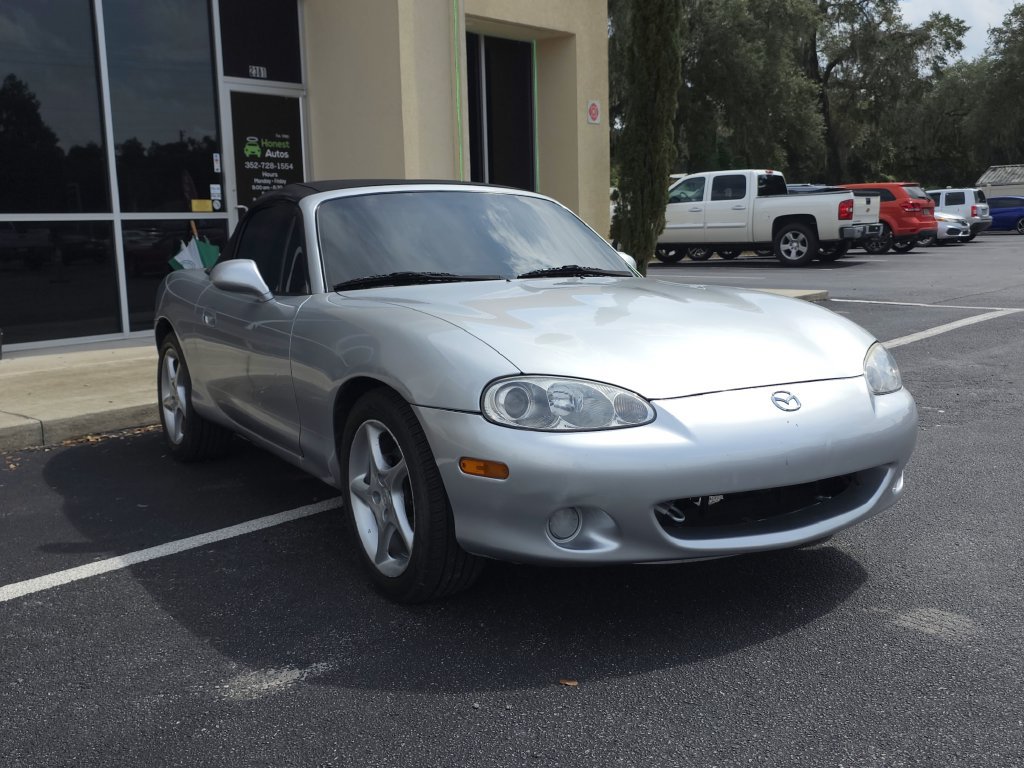 Used 2003 MAZDA MX-5 Miata RWD image 5