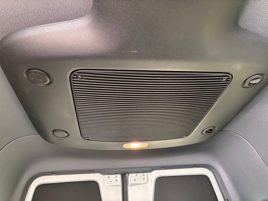 Used 2024 Mercedes-Benz Sprinter 2500 image 18