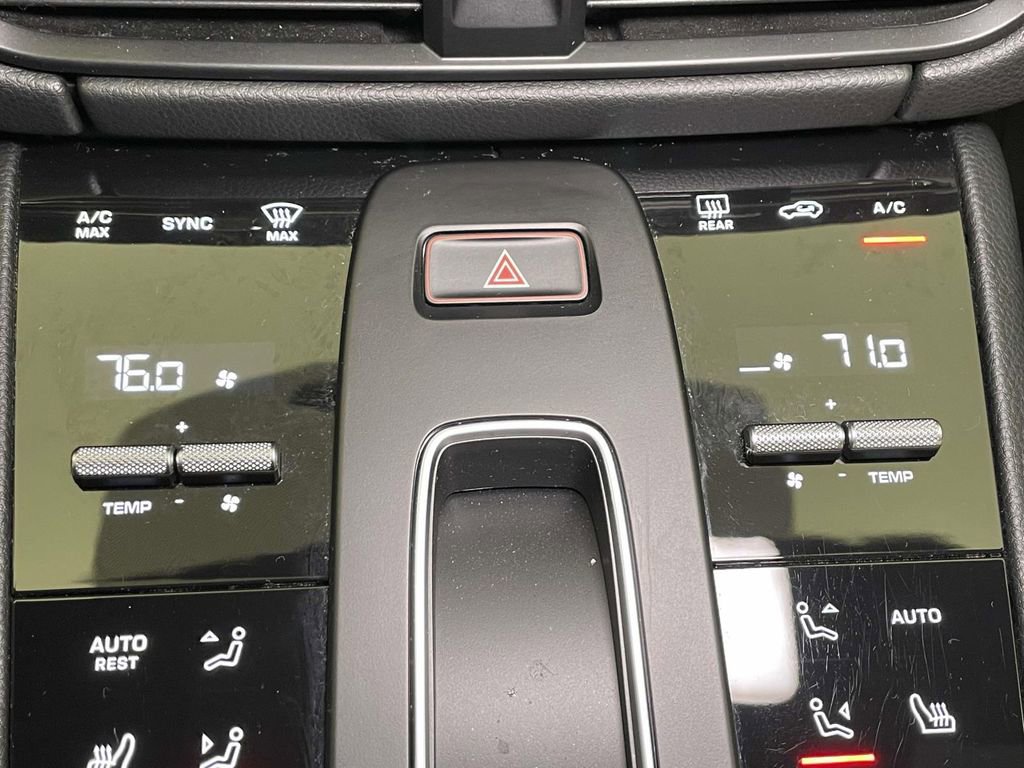 Certified 2022 Porsche Macan GTS image 33