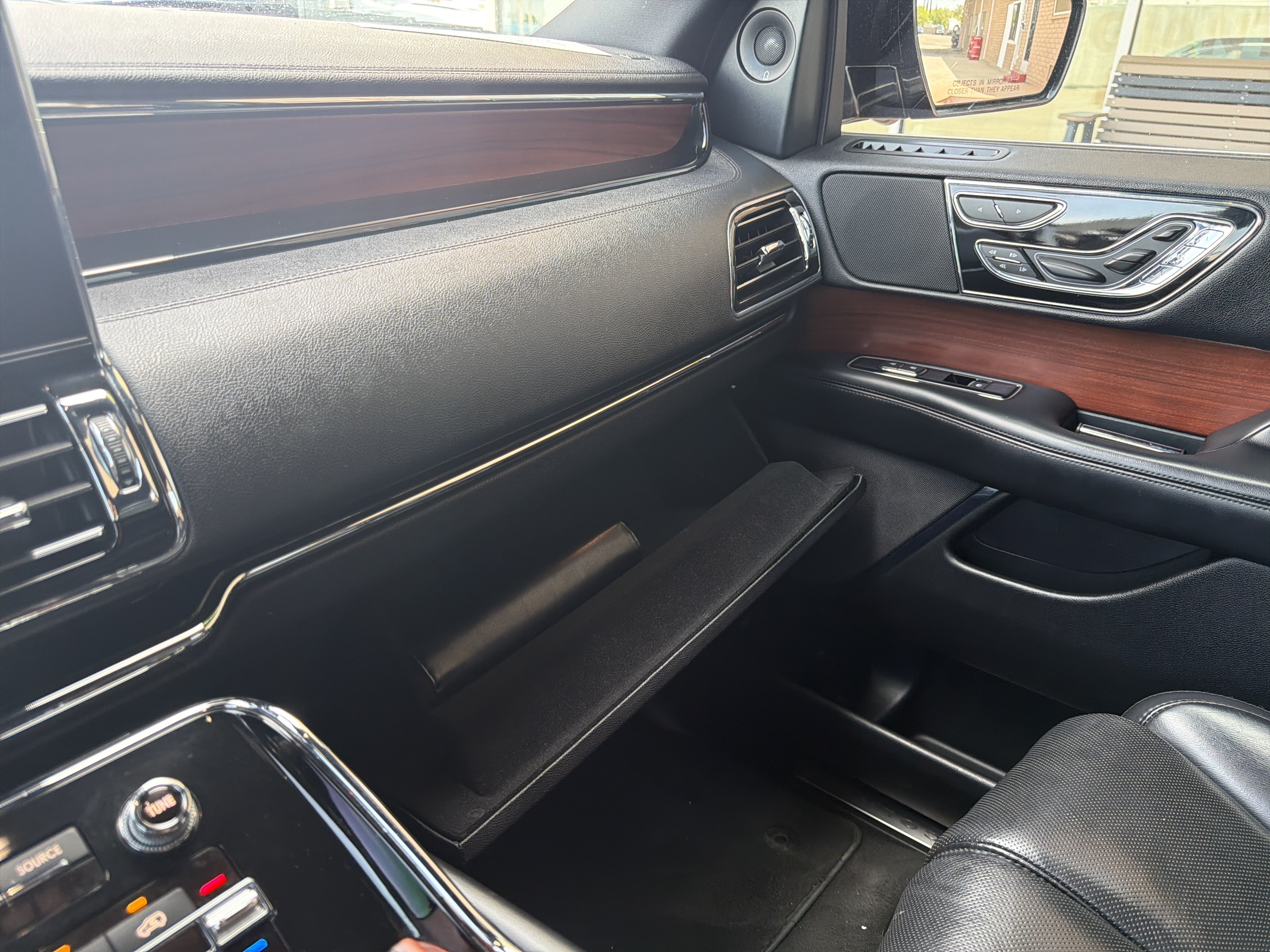 Used 2021 Lincoln Navigator Reserve RWD image 22