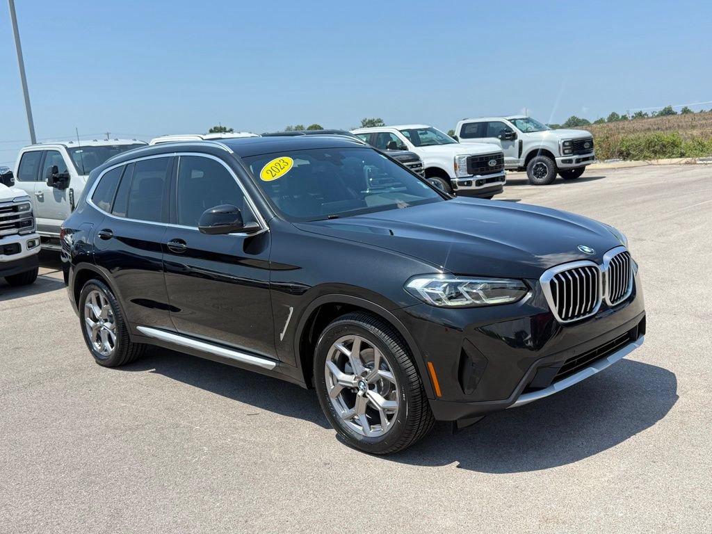 Used 2023 BMW X3 sDrive30i RWD image 2