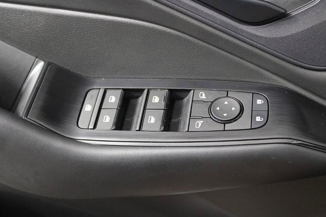 Certified 2025 Nissan Rogue S FWD image 23