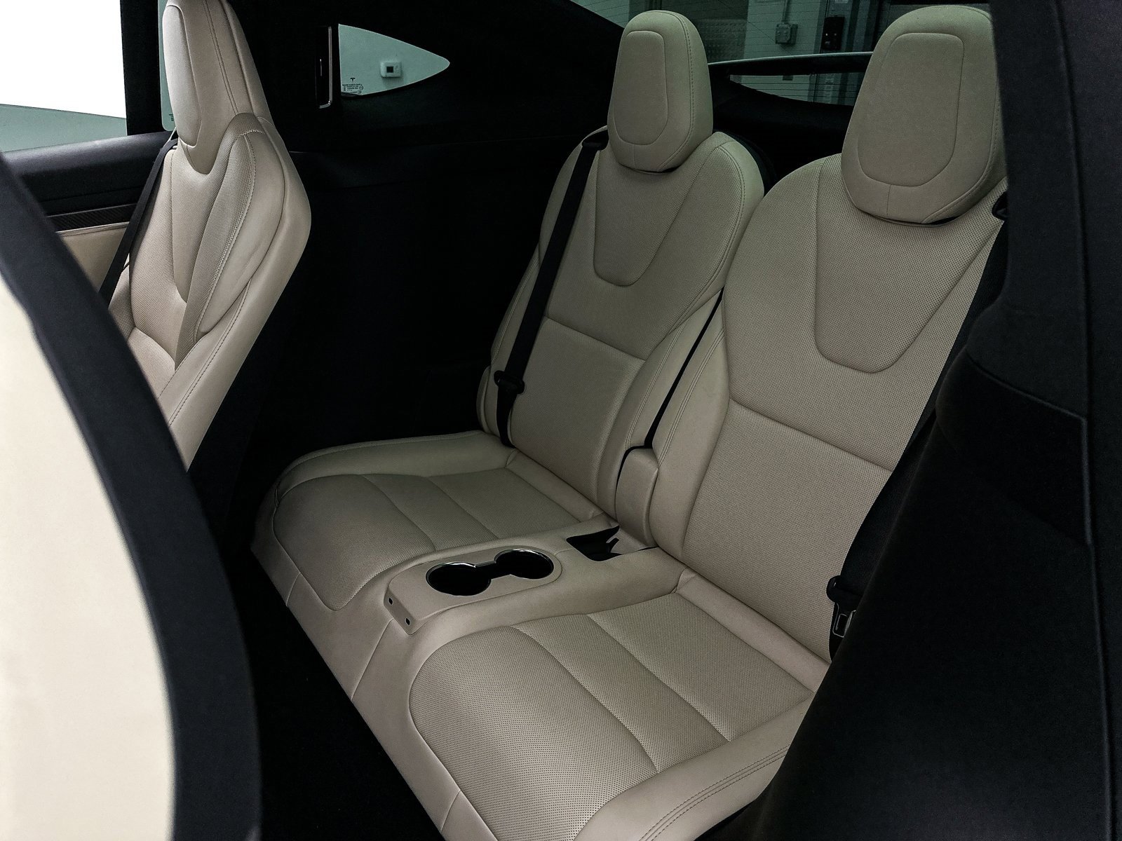 Used 2022 Tesla Model X Plaid image 36