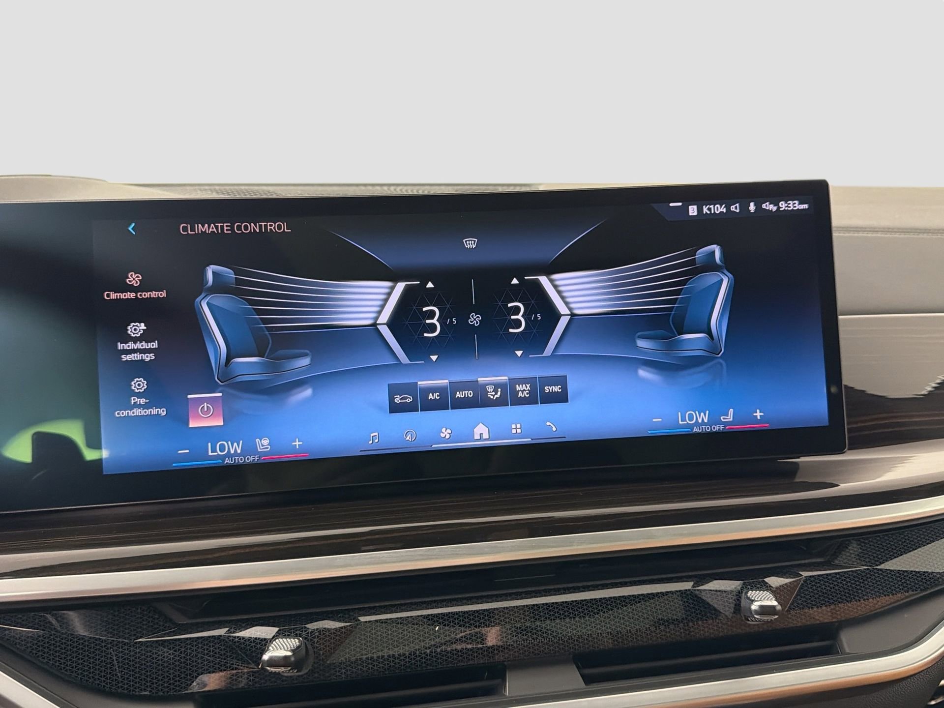 Certified 2024 BMW X6 xDrive40i w/ Executive Package image 16