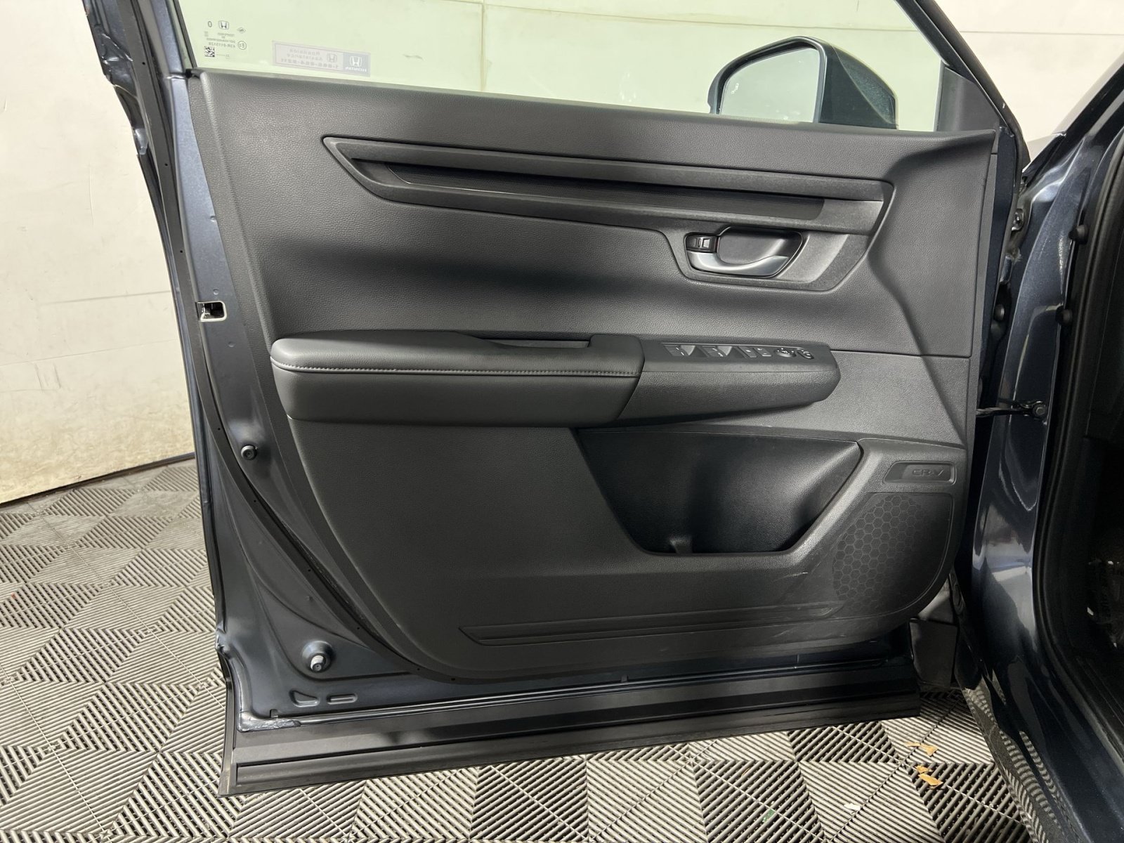 Used 2024 Honda CR-V EX image 8
