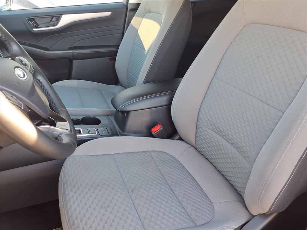 Used 2022 Ford Escape SE w/ Convenience Package image 3