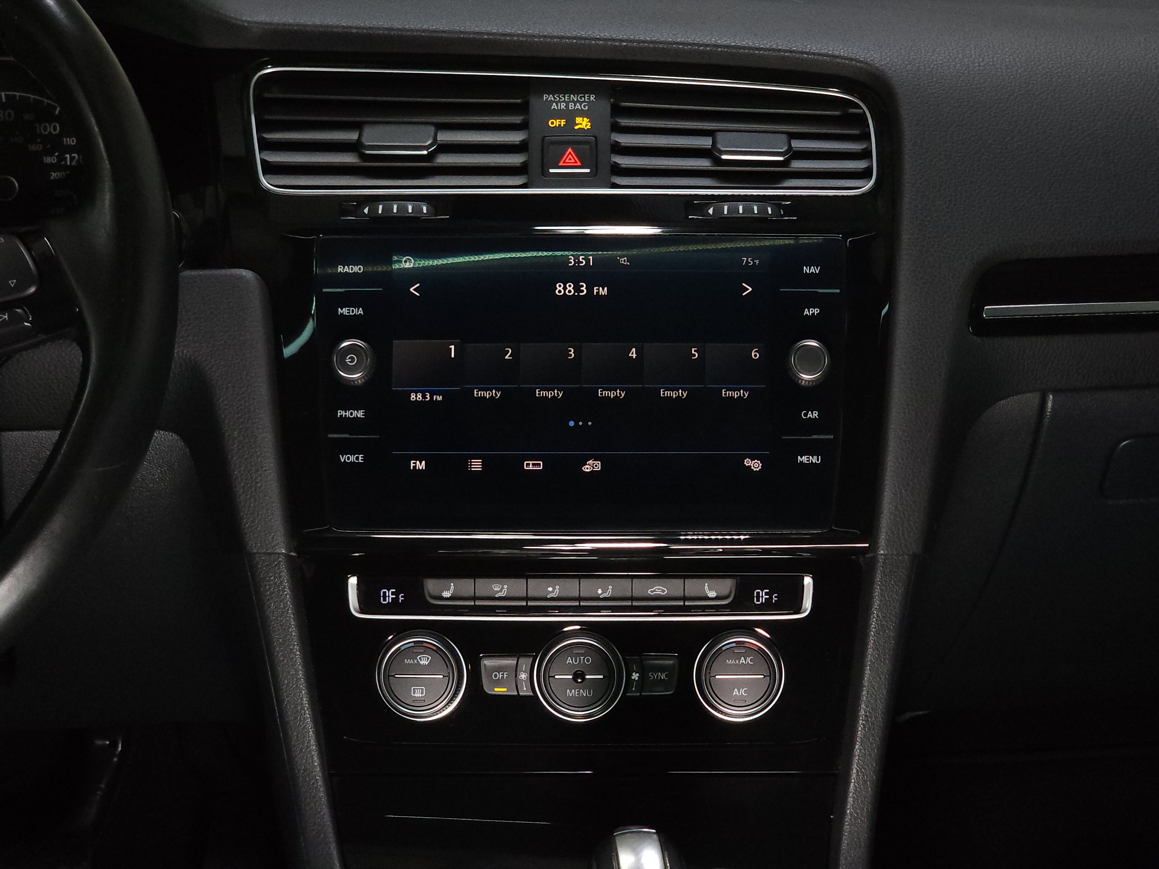 Used 2018 Volkswagen Golf SEL FWD image 30