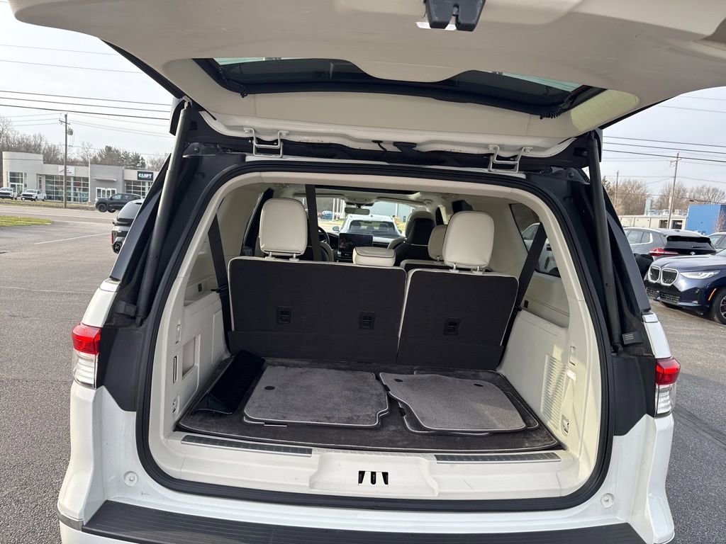 Used 2023 Lincoln Navigator L Black Label image 22