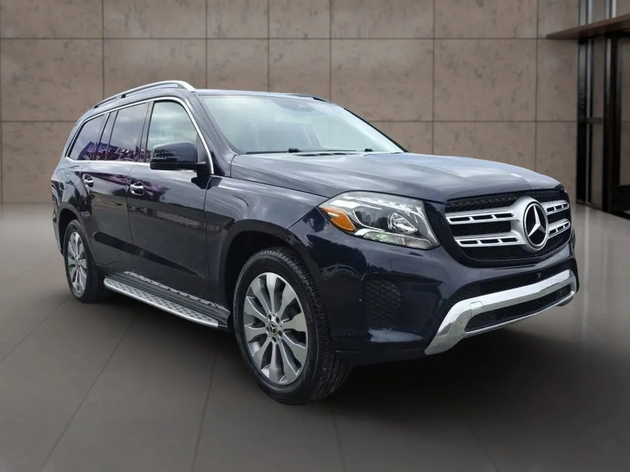 Used 2017 Mercedes-Benz GLS 450 4MATIC image 3