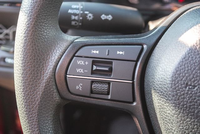 Used 2025 Honda Accord LX image 30