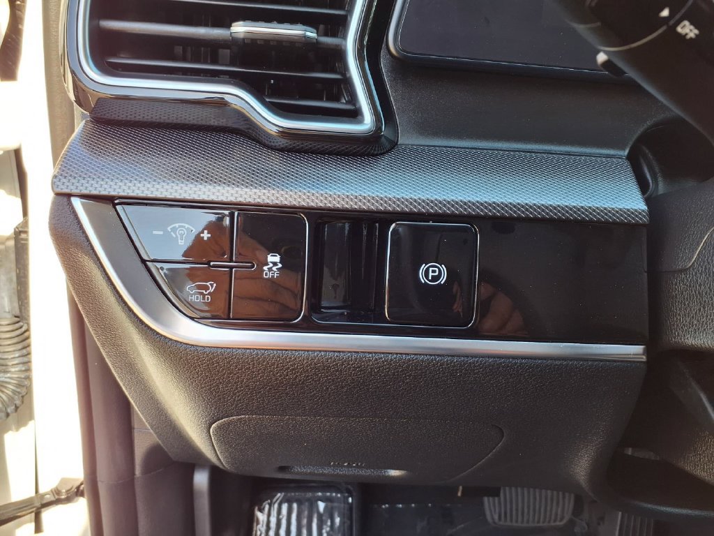 Certified 2024 Kia Sportage SX FWD image 22