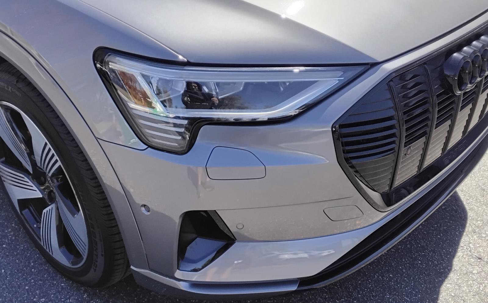 Used 2023 Audi e-tron Premium Plus w/ Premium Plus Package image 7