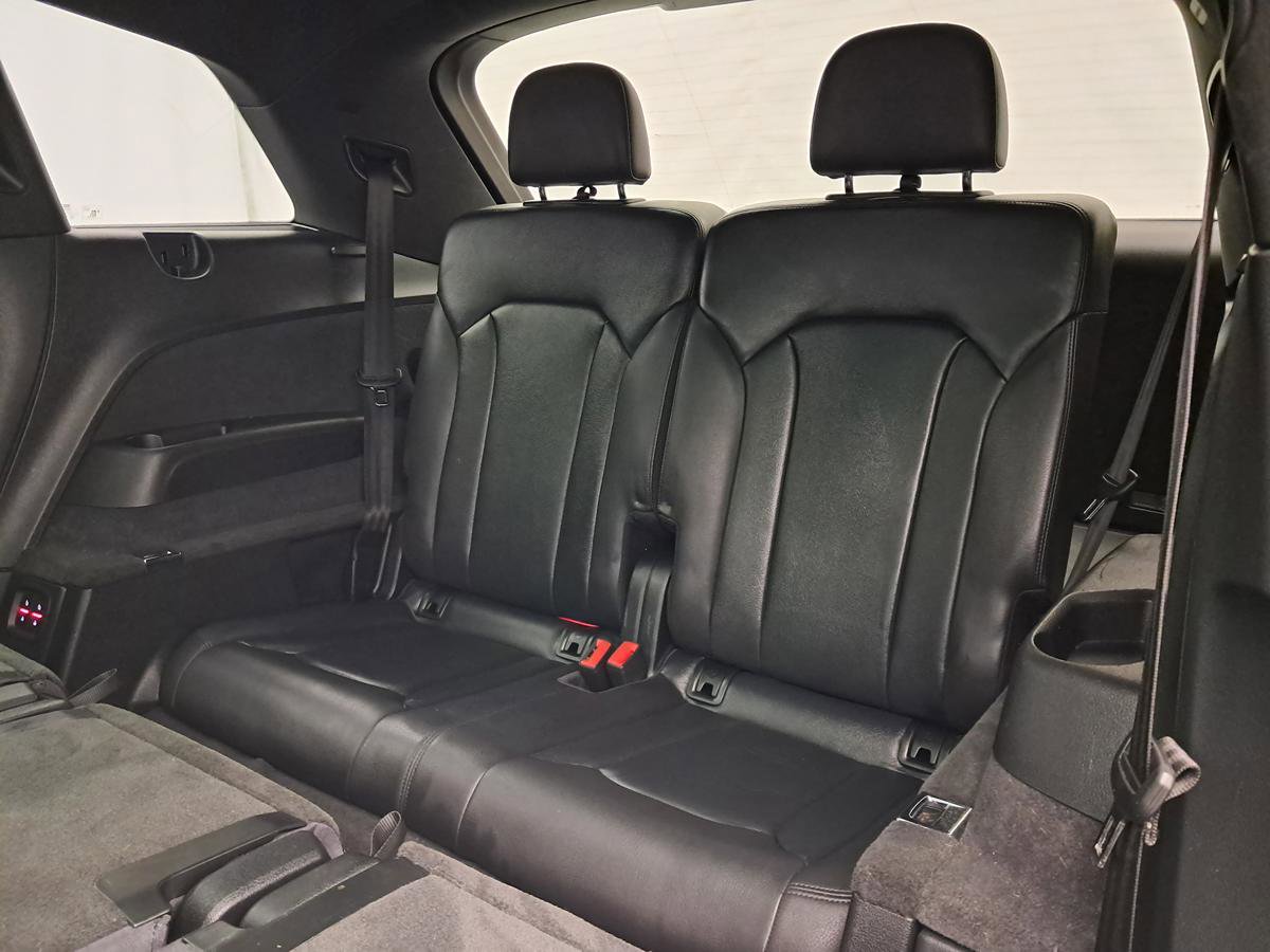 Used 2017 Audi Q7 3.0T Premium w/ Towing Package image 22