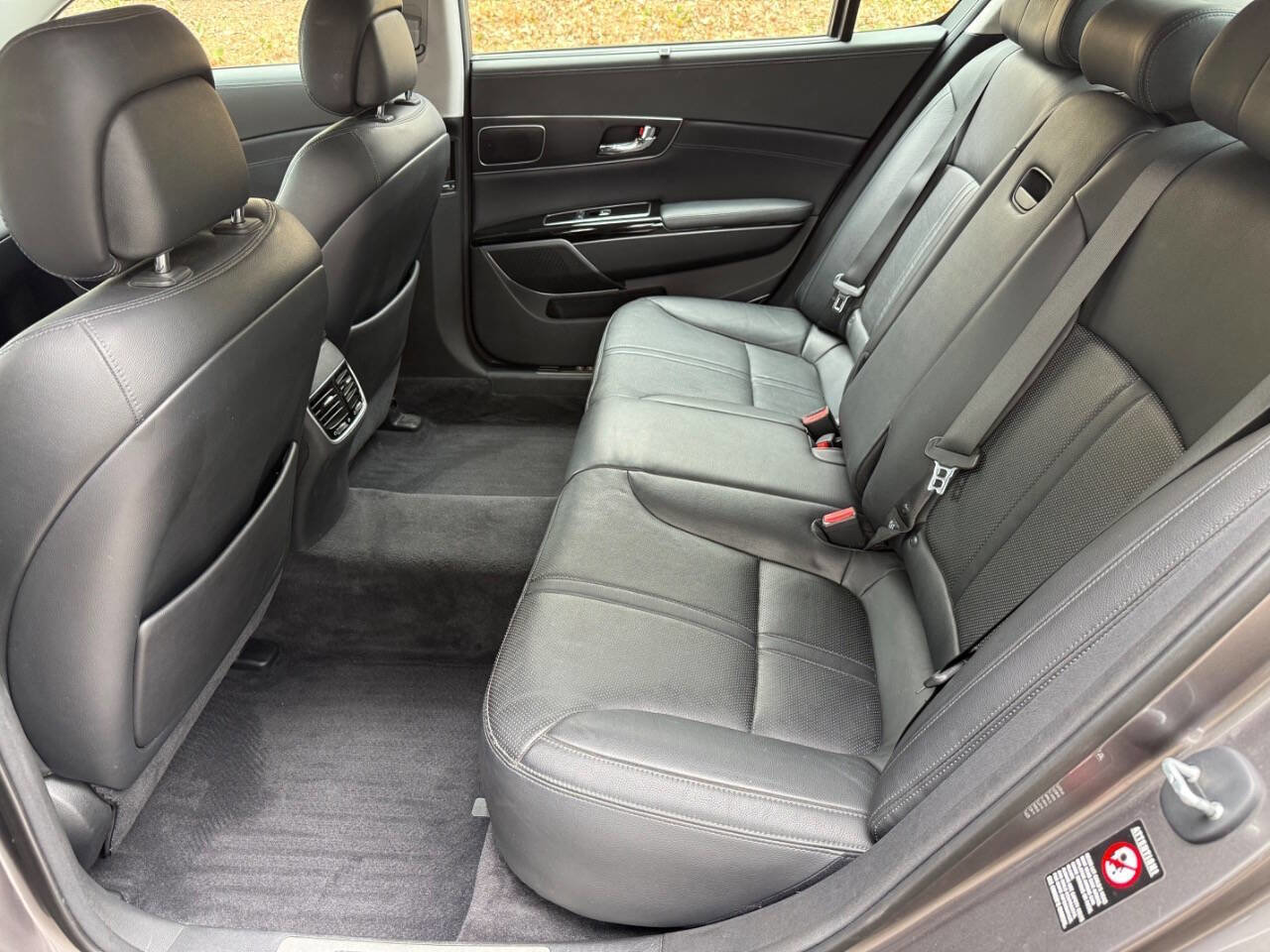 Used 2015 Kia K900 Premium w/ Interior Highline Package image 15