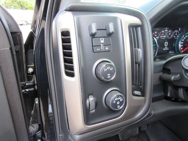 Certified 2018 GMC Sierra 2500 Denali w/ Duramax Plus Package AWD/4WD image 18