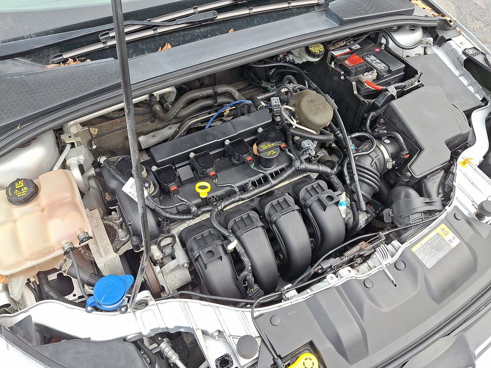 Used 2014 Ford Focus SE w/ Equipment Group 201A image 25