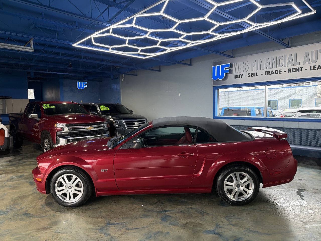 Used 2005 Ford Mustang GT Premium RWD image 13