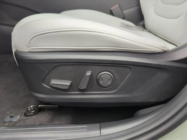 New 2025 Hyundai Santa Cruz SEL image 4