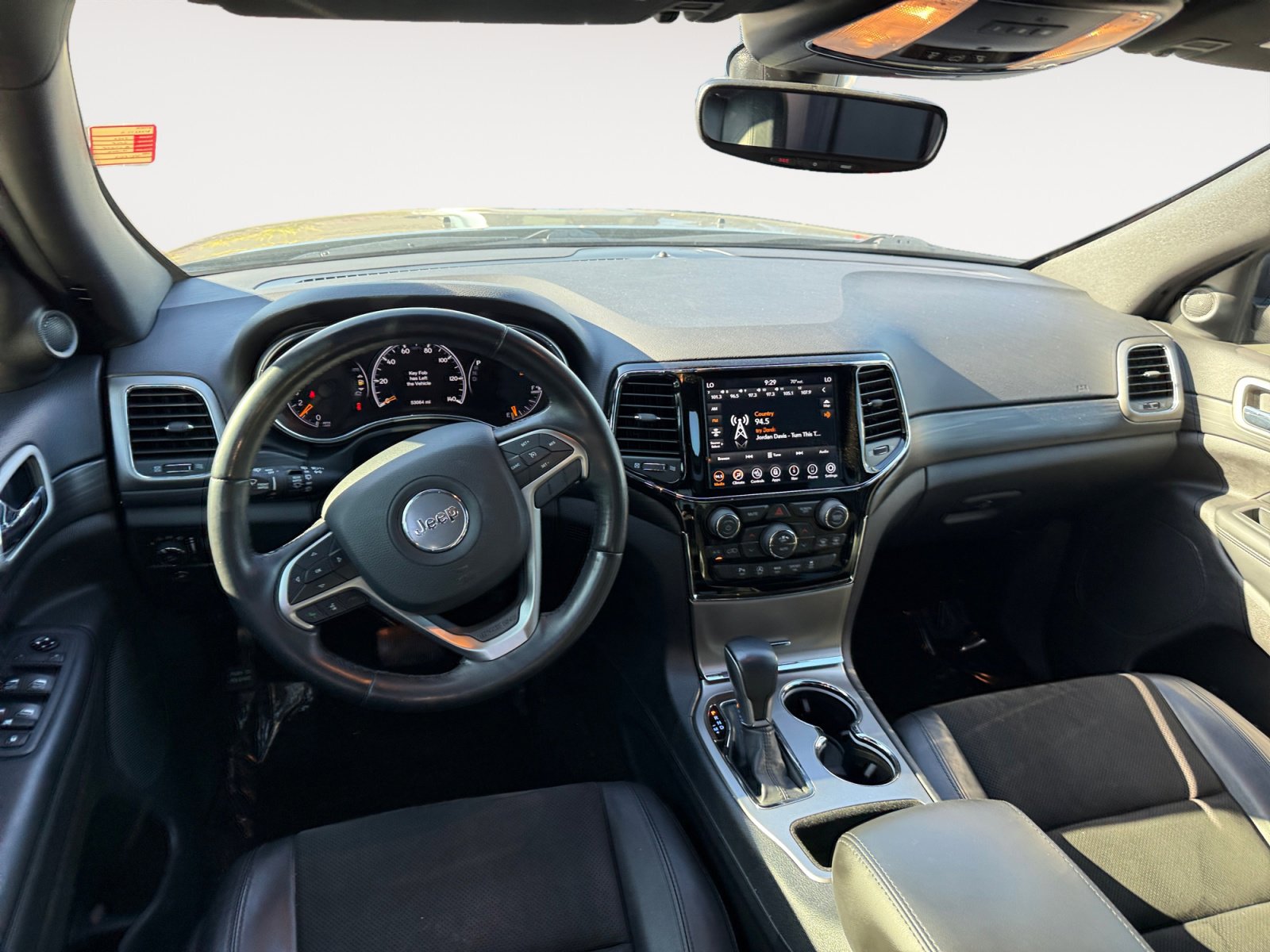 Used 2020 Jeep Grand Cherokee Altitude image 15