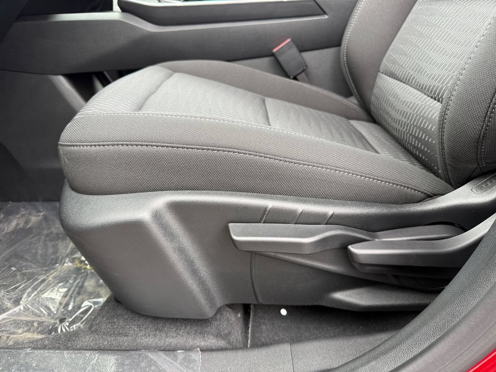 New 2027 Chevrolet Equinox LT w/ Midnight Edition FWD image 10