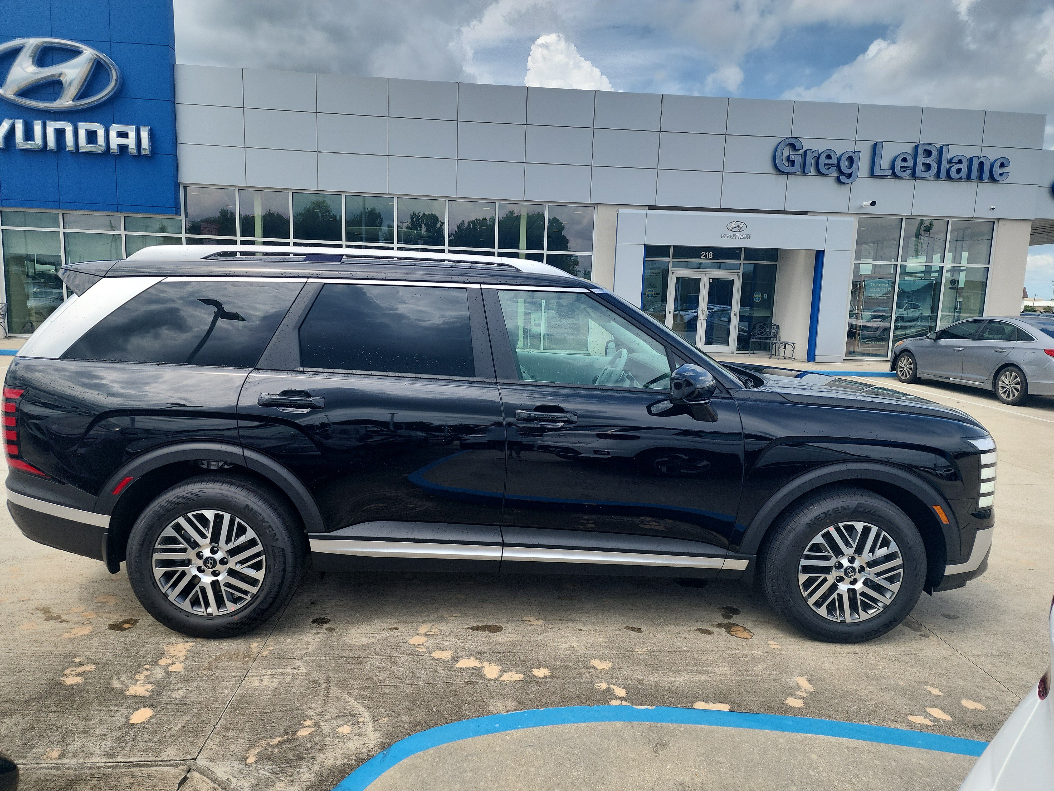 New 2027 Hyundai Palisade SEL FWD image 8