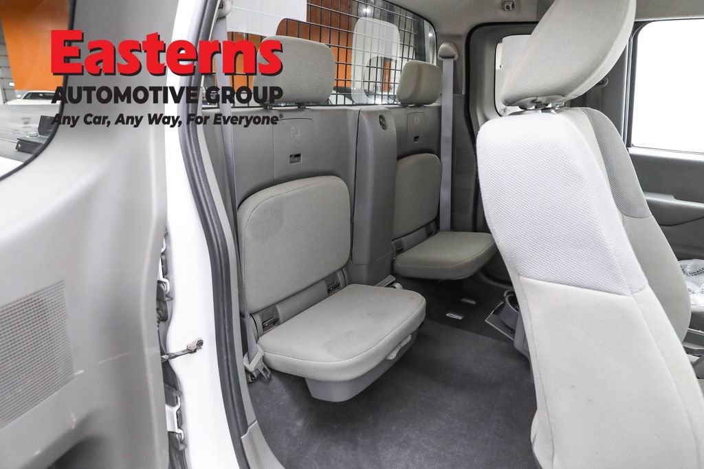 Used 2019 Nissan Frontier S image 22