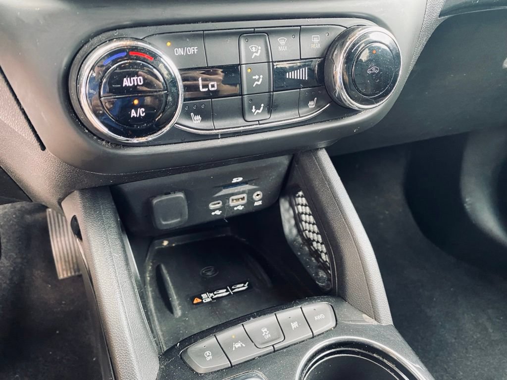 Used 2021 Chevrolet TrailBlazer ACTIV w/ Technology Package AWD/4WD image 22