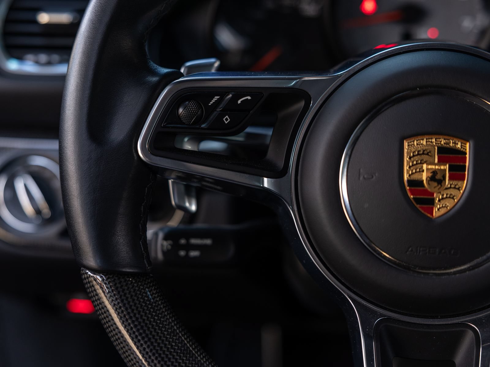 Certified 2024 Porsche 718 Cayman S RWD image 40