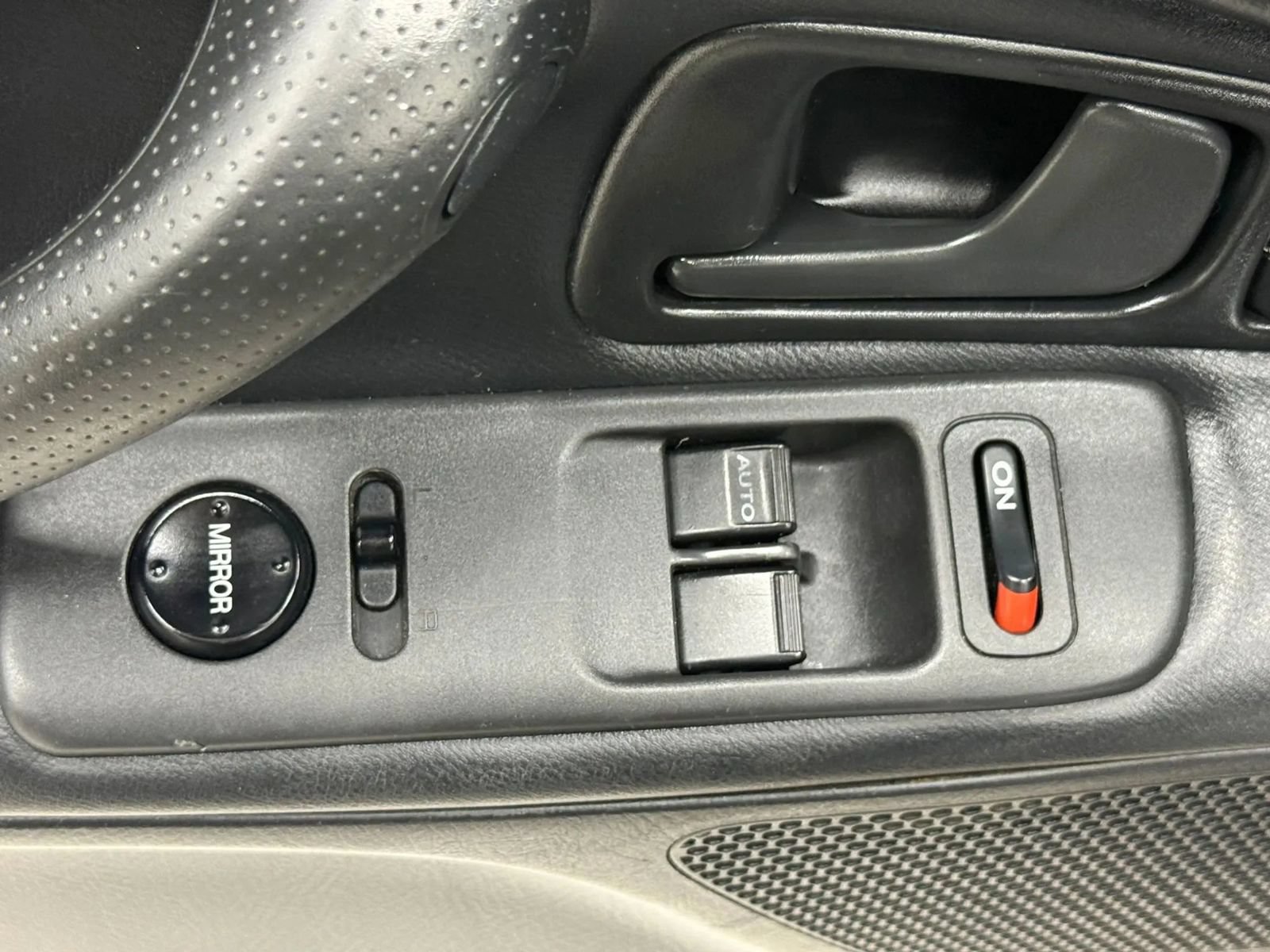 Used 2000 Honda S2000 image 19