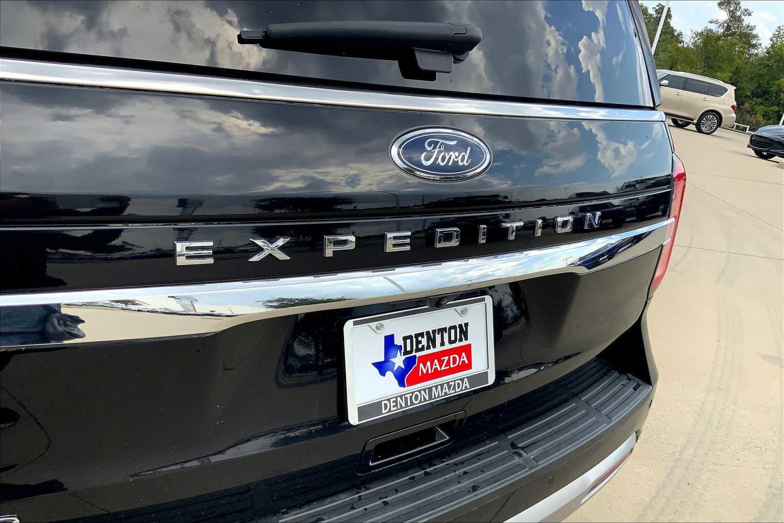 Used 2022 Ford Expedition Limited image 26
