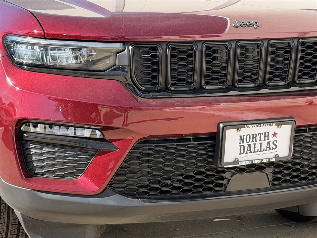 New 2025 Jeep Grand Cherokee Limited w/ Black Appearance Package image 7