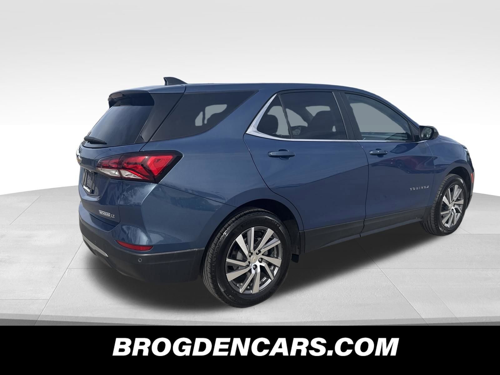 Used 2024 Chevrolet Equinox LT w/ LPO, Floor Liner Package image 3