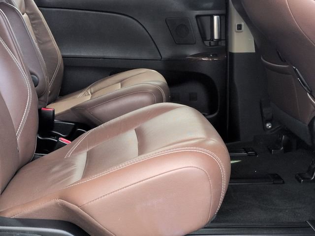Certified 2017 Toyota Sienna Limited Premium AWD/4WD image 29