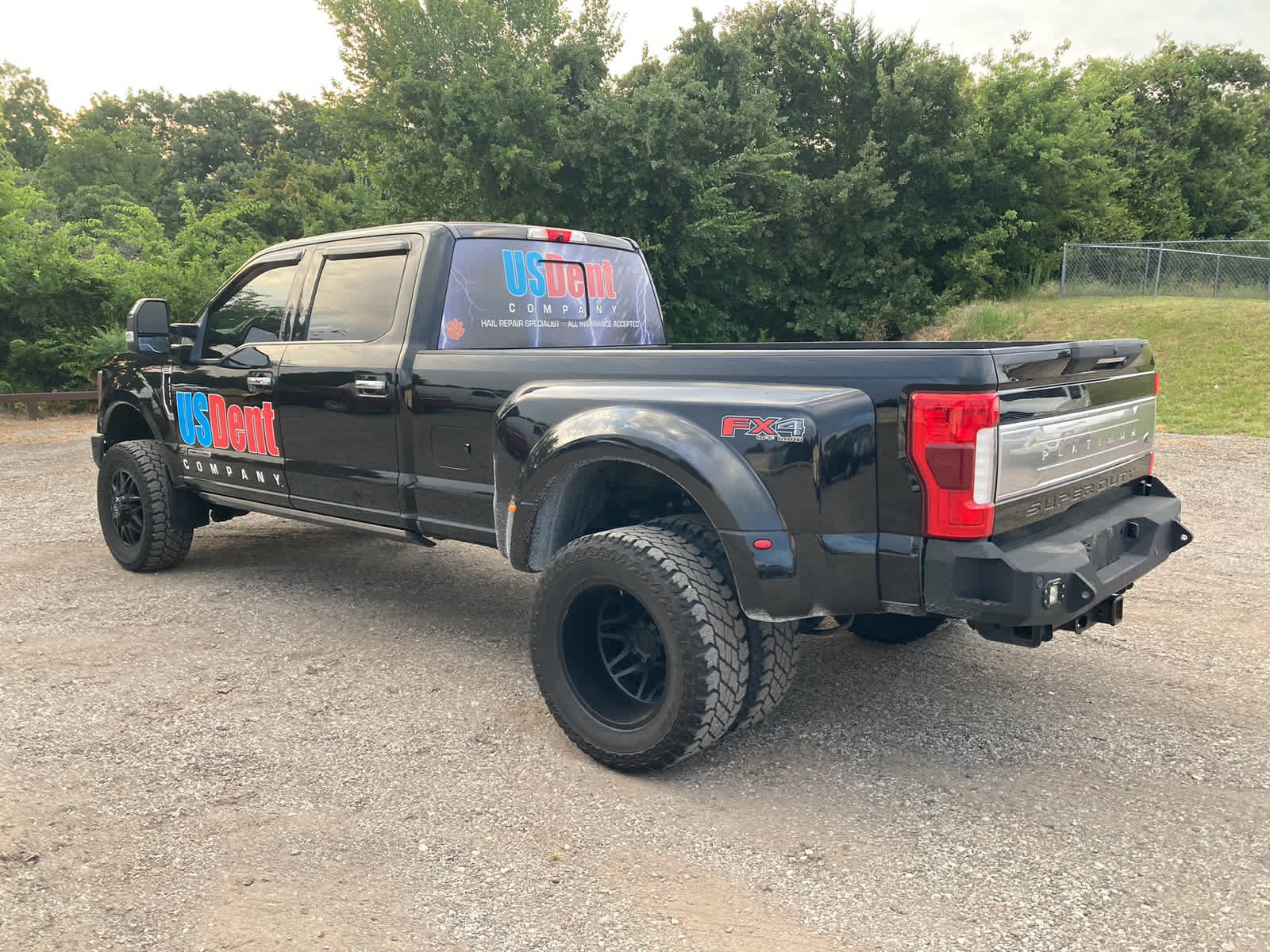 Used 2018 Ford F350 Platinum w/ Platinum Ultimate Package AWD/4WD image 5
