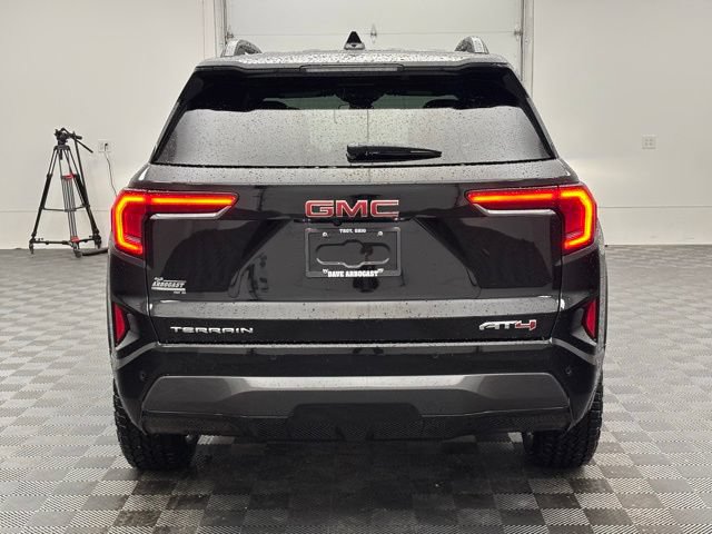 New 2026 GMC Terrain AT4 AWD/4WD image 9