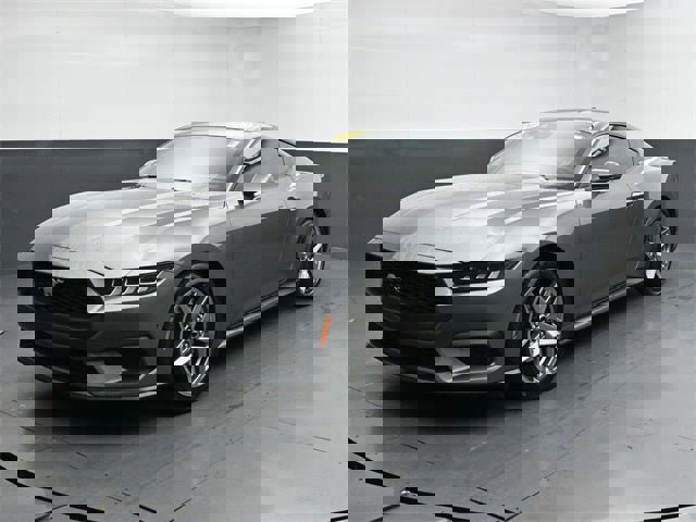 Used 2024 Ford Mustang Premium image 7
