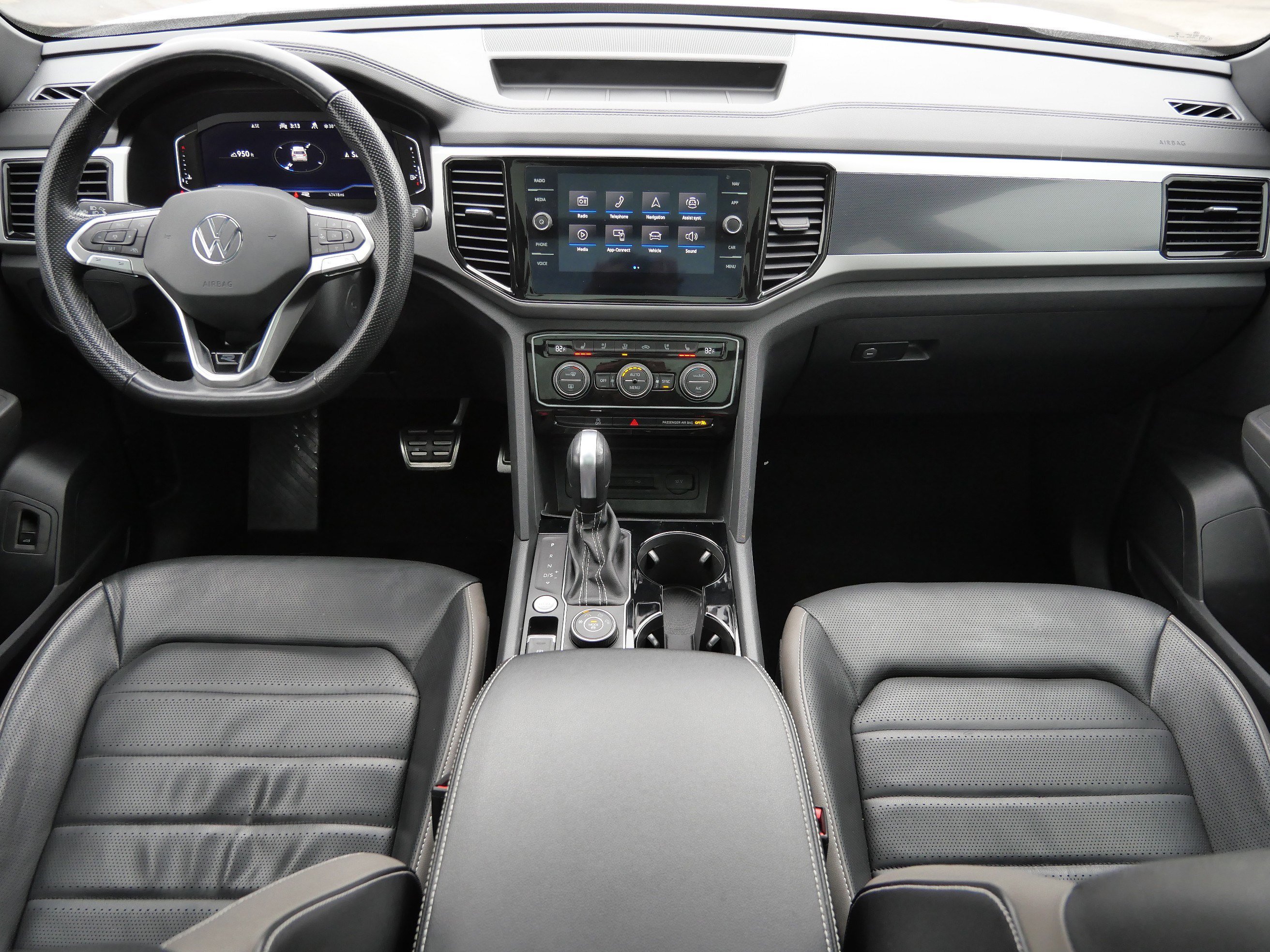 Certified 2023 Volkswagen Atlas Cross Sport SEL Premium R-Line image 10