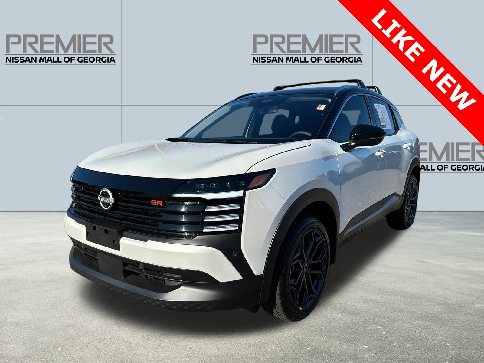 Used 2026 Nissan Kicks SR w/ Illumination Package image 1