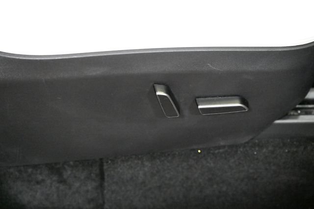 Used 2023 Tesla Model Y Long Range AWD/4WD image 56