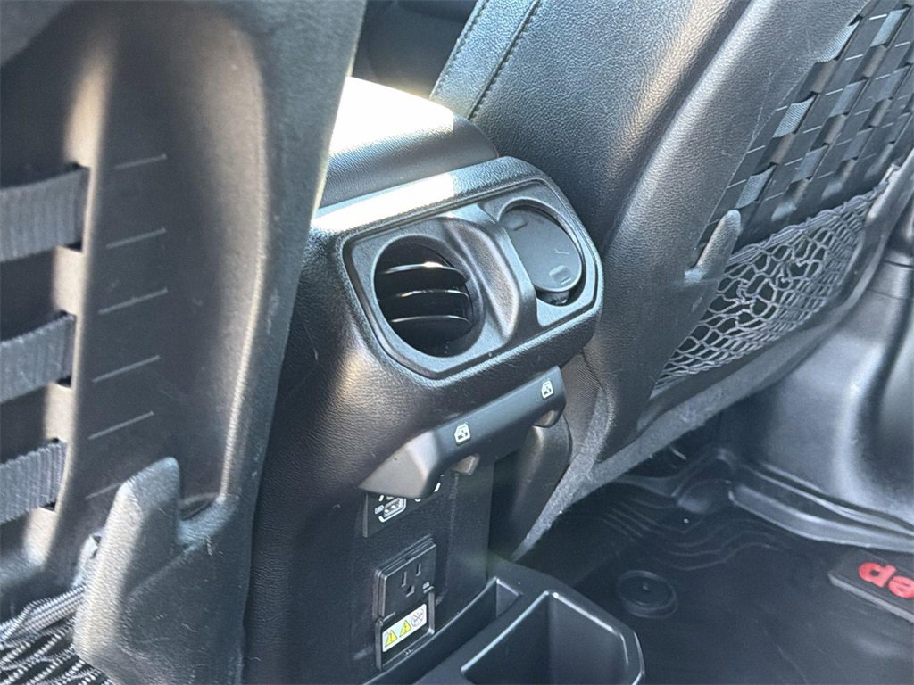 Used 2021 Jeep Wrangler Unlimited Rubicon image 25