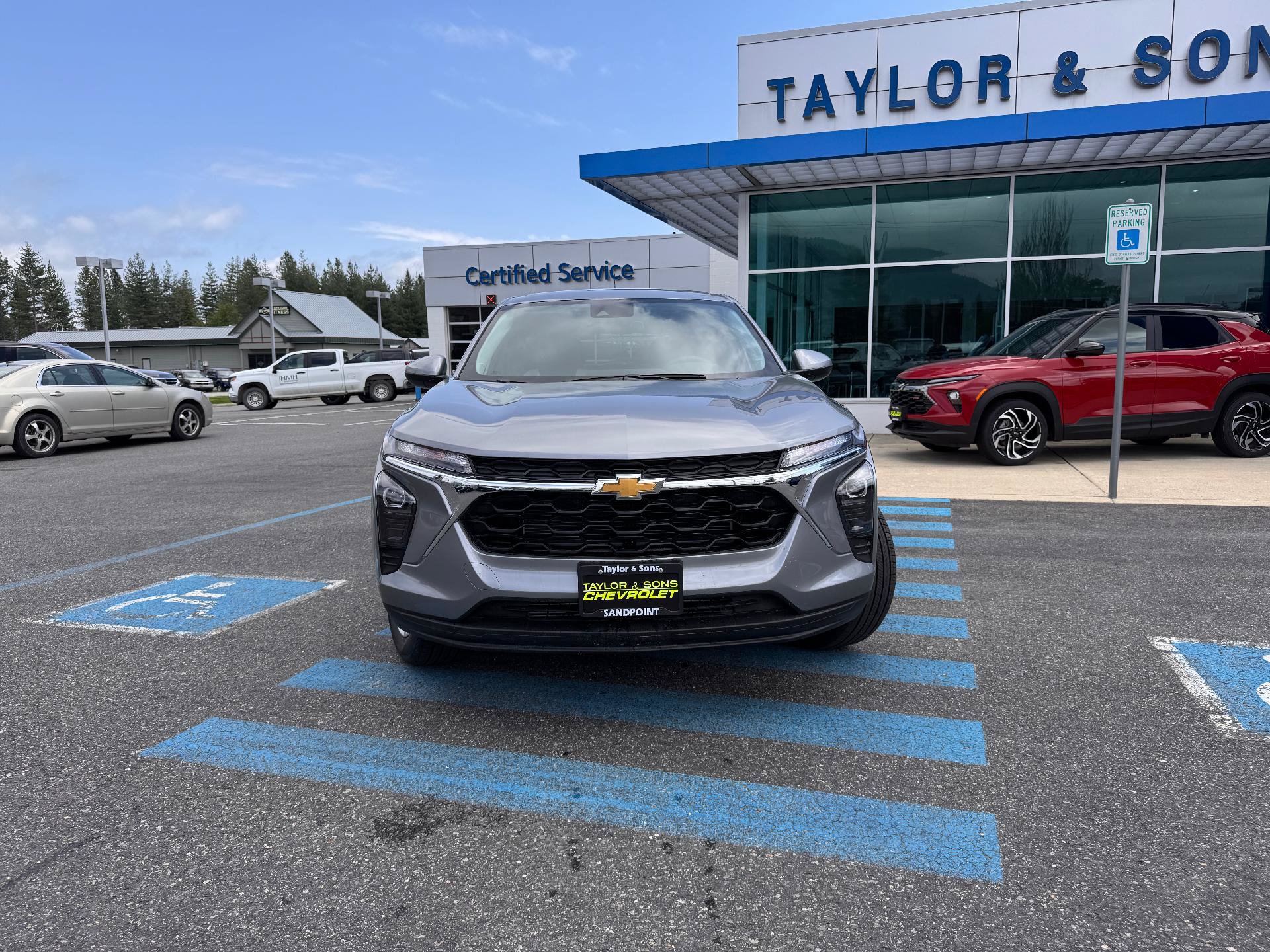 New 2026 Chevrolet Trax LS w/ LS Convenience Package FWD image 2