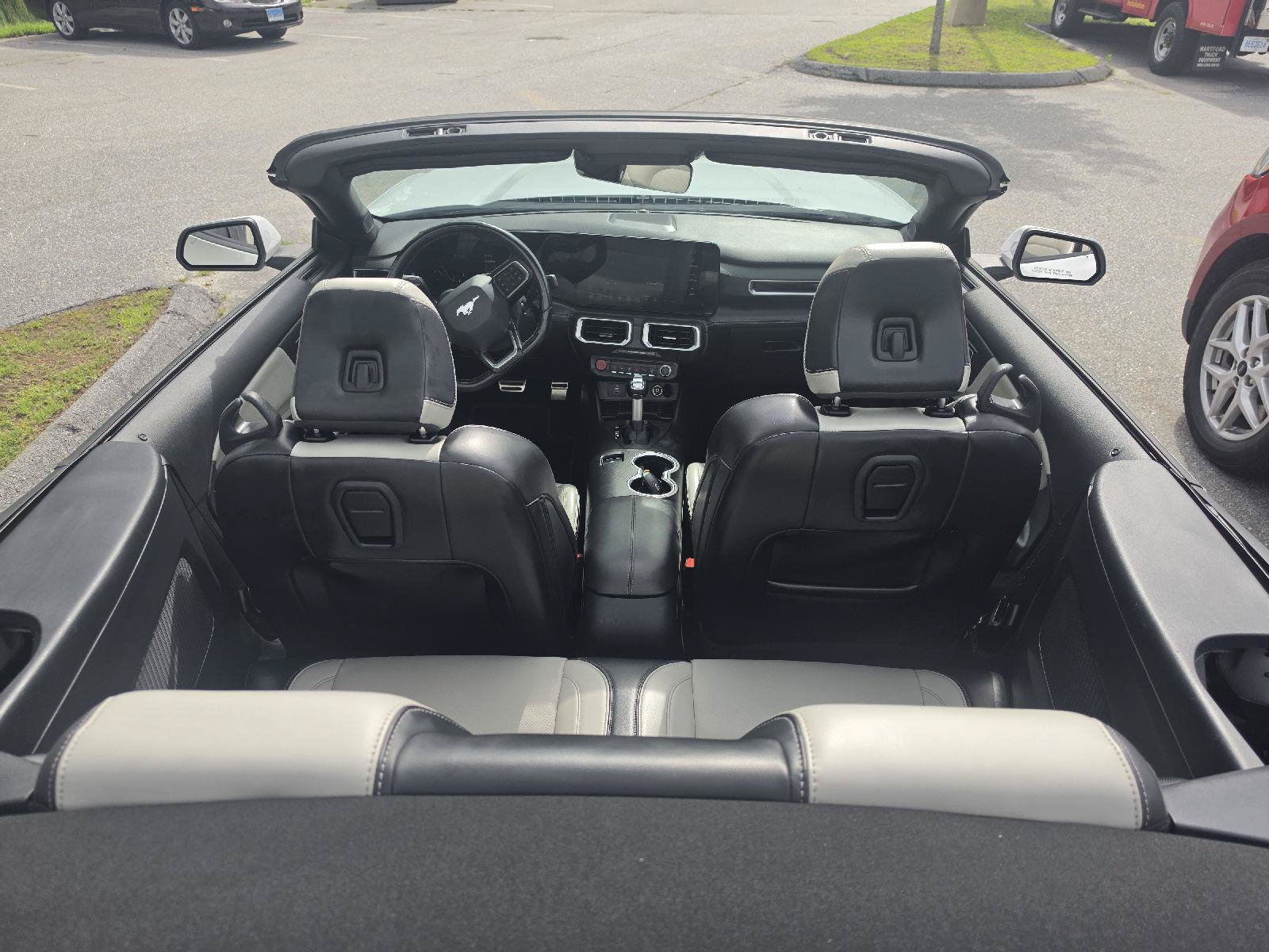 Used 2024 Ford Mustang Premium RWD image 3