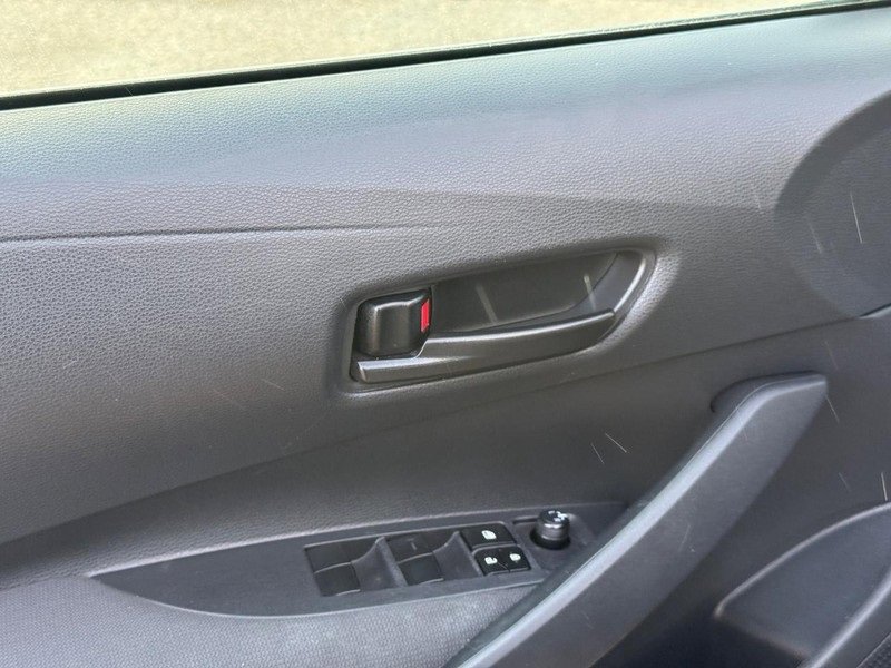 Used 2024 Toyota Corolla LE image 18